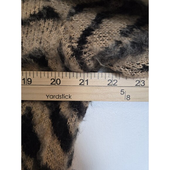 Divided Sweater Womens M Fuzzy Brown Zebra Animal Print Pullover Eclectic Warm - Picture 7 of 8
